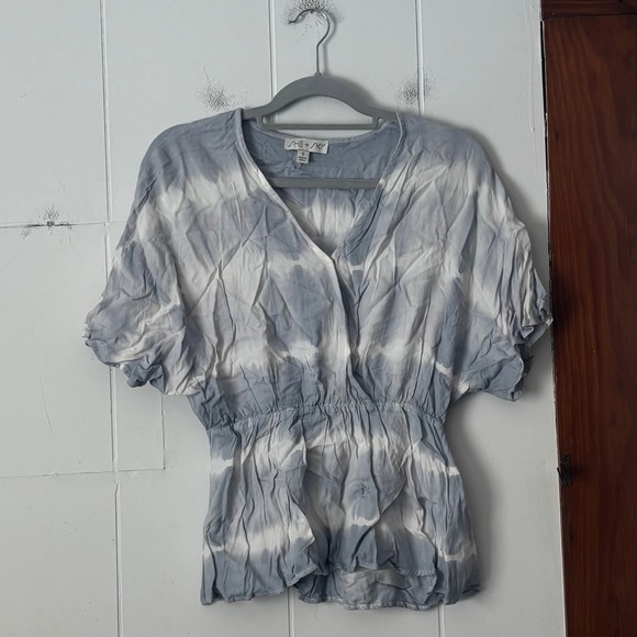She+Sky Tops - SHE SKY Tie Dye V Neck Dolman Sleeve Smocked Waist Blouse‎ Top Womens Size S